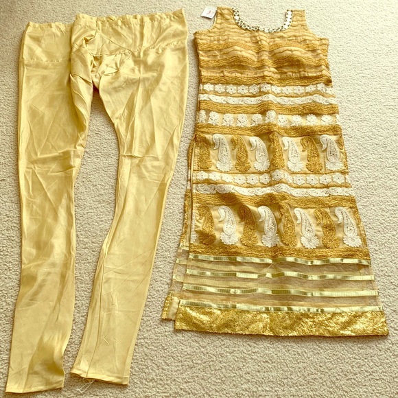 2 piece Kurti or Salwar Kameez - Picture 1 of 5